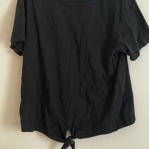 Black tee with cute front tie